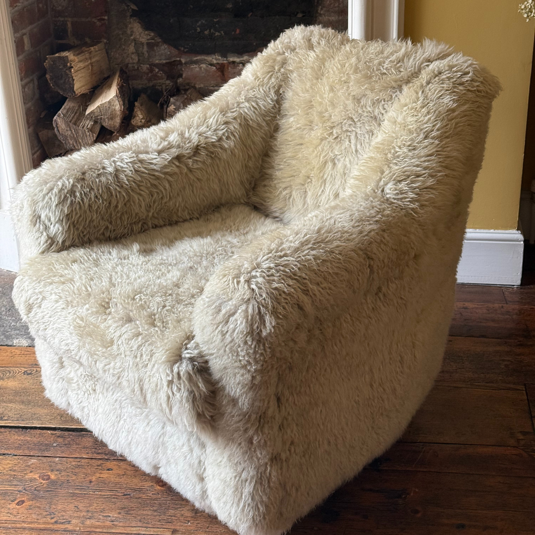 Huckleberry Armchair in Oyster Sheepskin